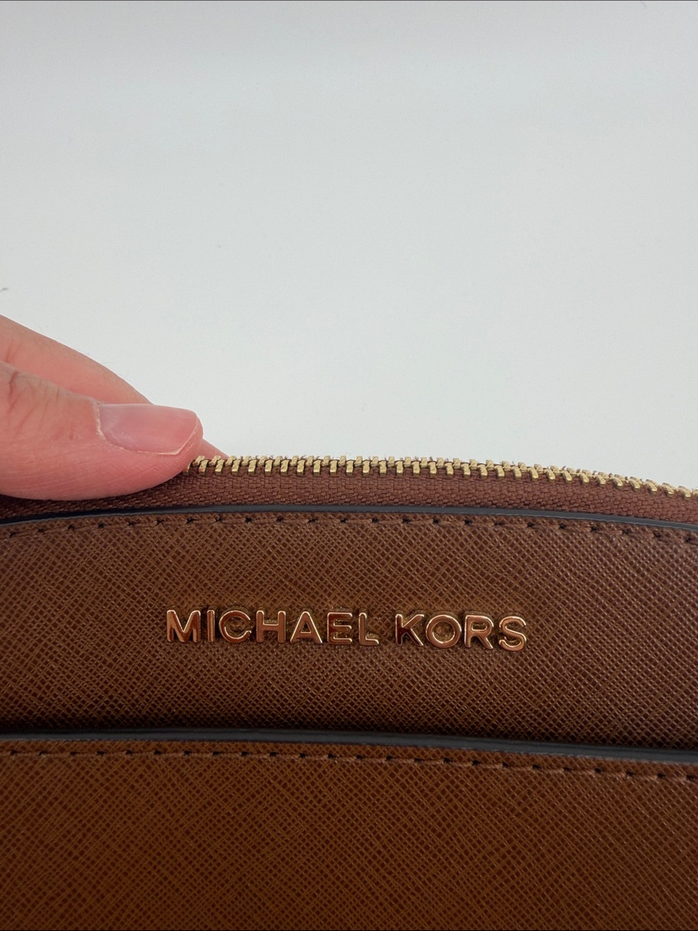 Michael Kors Jet Set Crossbody Bag in Brown A13 - Picture 3 of 6